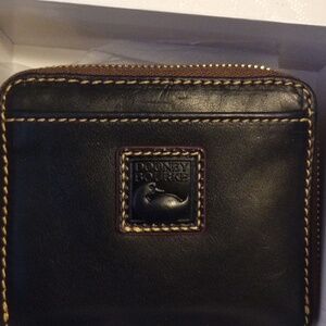 Navy Dooney and bourke wallet